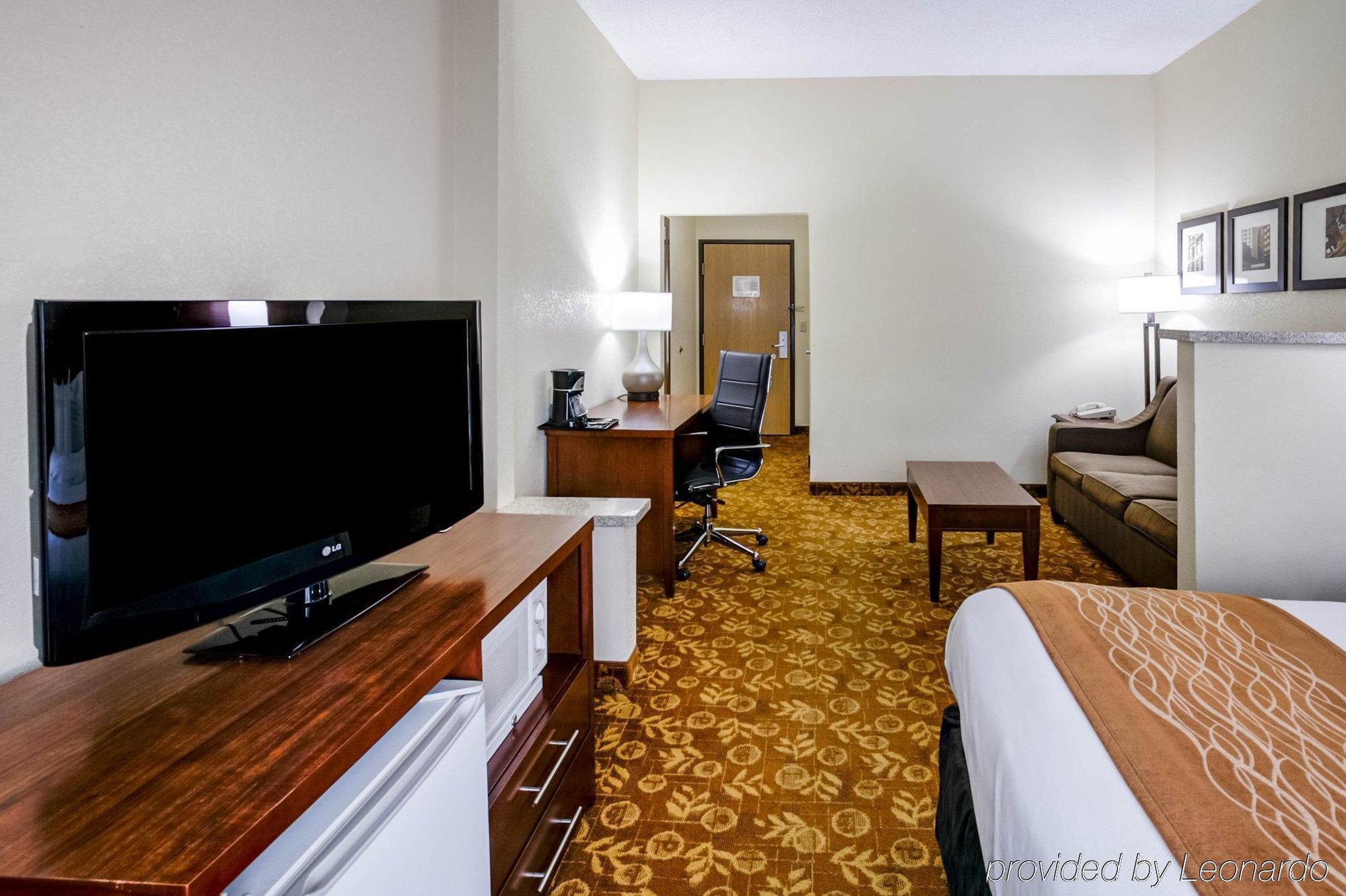 Comfort Suites Kansas City-Либерти Экстерьер фото